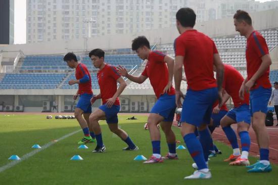 重庆有关足球的工作吗,重庆业余足球招人