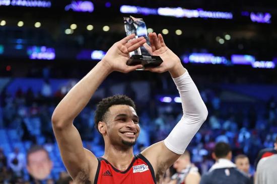 【博狗扑克】穆雷和女友又玩自拍!风波过后首次现身! 【博狗扑克】穆雷和女友又玩自拍!风波过后首次现身!