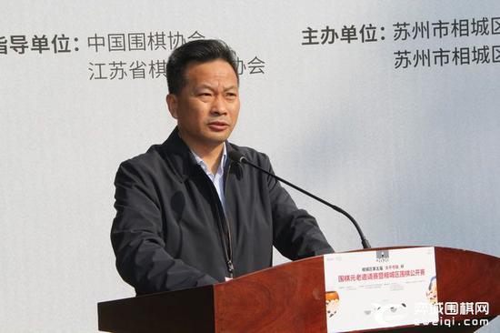 高铁新城党工委委员、太平街道党工委书记周雪峰