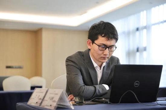 丁浩网络对局中