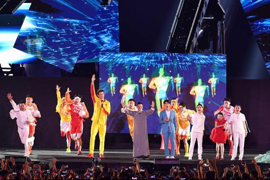 361°代言人孙杨在“杭州八分钟”演出中邀请大家2022相约杭州