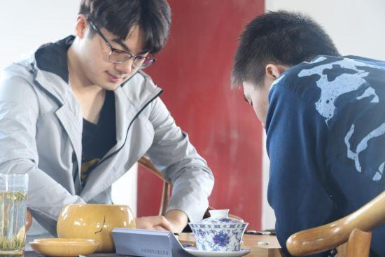 高手对决。成都棋院提供图