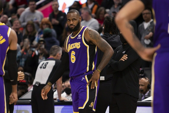 nba詹姆斯球队,nba詹姆斯个人资料
