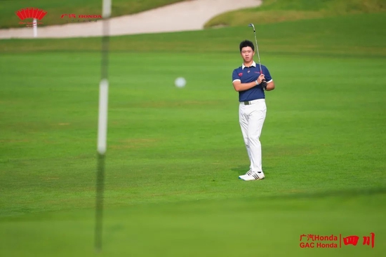 蒋浩宇、卢虹霖分获中国业余公开赛四川站冠军 蒋浩宇、卢虹霖分获中国业余公开赛四川站冠军