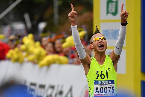 扎心了!想靠中签跑国内优质马拉松 越来越难