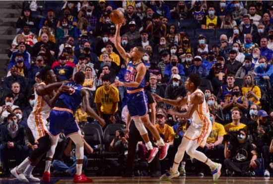 21/22赛季NBA常规赛 老鹰 113-127 勇士_直播间_手机新浪网