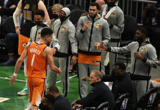 20/21赛季NBA季后赛 太阳 103-109 雄鹿_直播间_手机新浪网