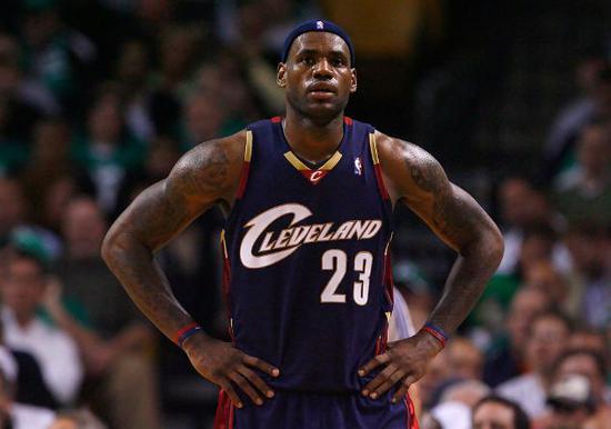 字母哥被霍福德支配 才知道当年詹姆斯有多强