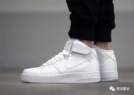 Nike Air Force 1Ͻ