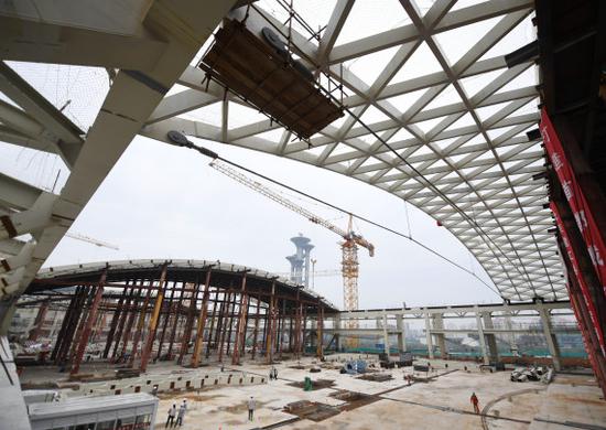 国家会议中心二期建设工地现场。新华社记者张晨霖摄
