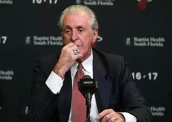 龍王Bosh再次有意復出,但他的身體還能繼續打球嗎?-黑特籃球-NBA新聞影音圖片分享社區