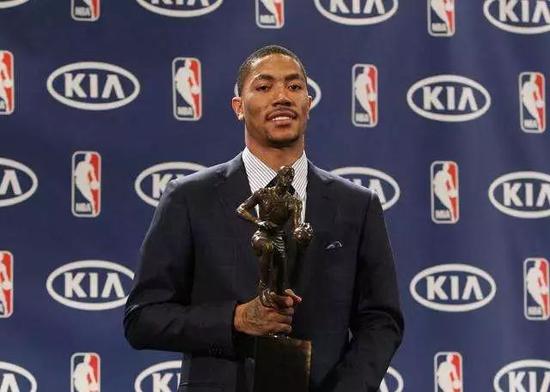 心疼玫瑰!7年時光改寫一切!昔日MVP一句話讓人淚崩-黑特籃球-NBA新聞影音圖片分享社區