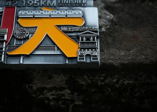 听说重马奖牌很丑?重马奖牌细节正式曝光