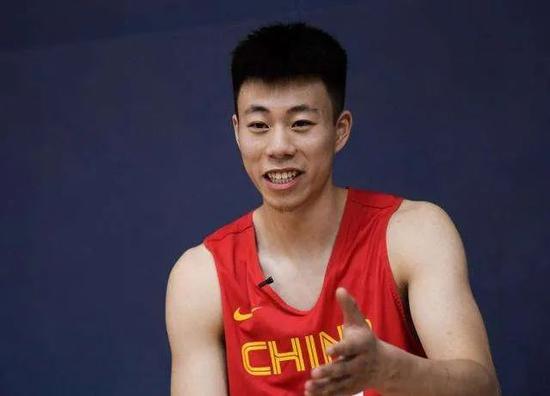 辽宁新援!他没打职业就进国家队 NCAA首秀24+7