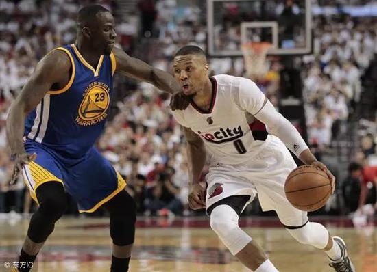 力壓威少Curry卻引起大家的爭議!請別否定他的努力!-黑特籃球-NBA新聞影音圖片分享社區