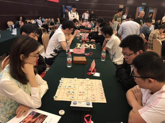 中国象棋女子世界冠军唐丹接受联棋挑战