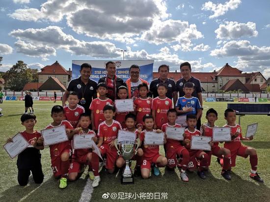 中国足球闪耀欧洲！这群9岁孩子让德国人叹服！