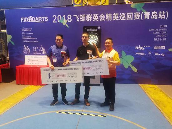 上海选手陈海龙和郑州选手郑彬喜获并列季军