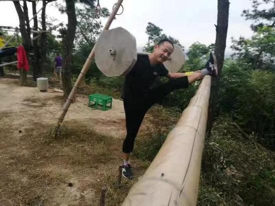 人多hg0088官网时候器械得列队练