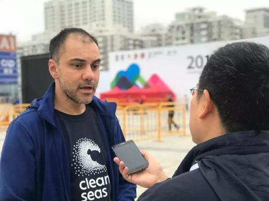 ▲结合国情景筹画署音讯司司长内森·萨巴