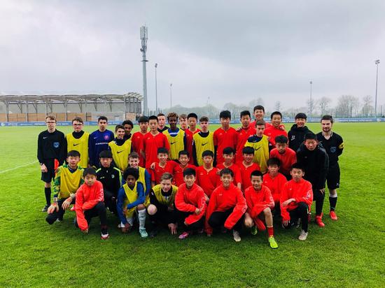 (与Bretagne U14队进行友谊赛)
