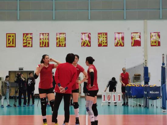 【博狗体育】中国女排集训接应尝试新变化 魏秋月徐云丽驰援