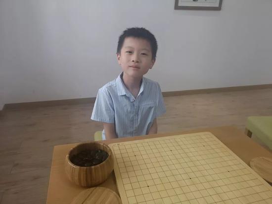 普陀区小棋手华奕徽