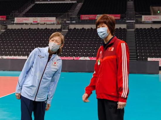 女排提前体验奥运赛场 郎平中田久美都想上领奖台