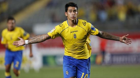 西甲半程报告:三强争霸依旧 两黑马异军突起