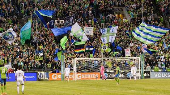 美职联阅兵:邓普西领锋线 西雅图海湾人冲总冠军