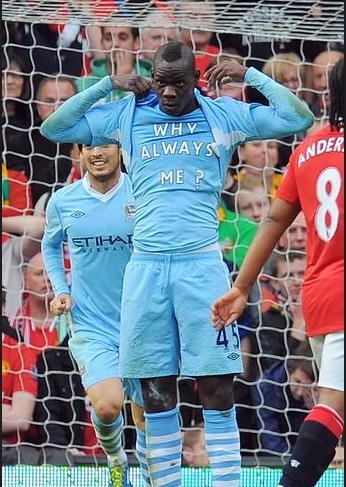 迷之脱衣吃黄牌 也是没谁了_国际足球