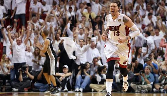 总决赛上的三分神射手们!詹姆斯超越库里,雄踞榜首!