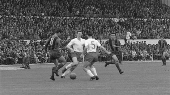 欧冠全解析:赛制与奖金分配制度大曝光_彩票