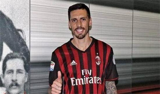 意甲提醒:AC米兰射手巴卡结束国家队比赛体能