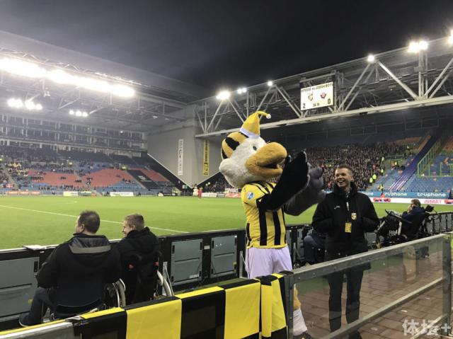 新葡京娱乐场_街机千炮捕鱼技巧莫泰拒向火箭