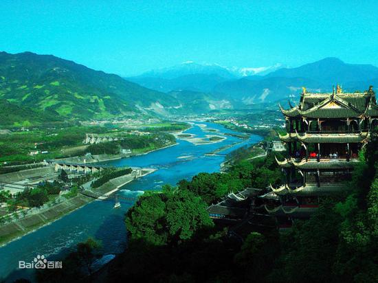 环青海湖自行车联赛成都站:热辣袭来 约你来战