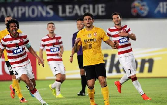 中超盲目追逐亚冠战绩 这块遮羞布中国足球能