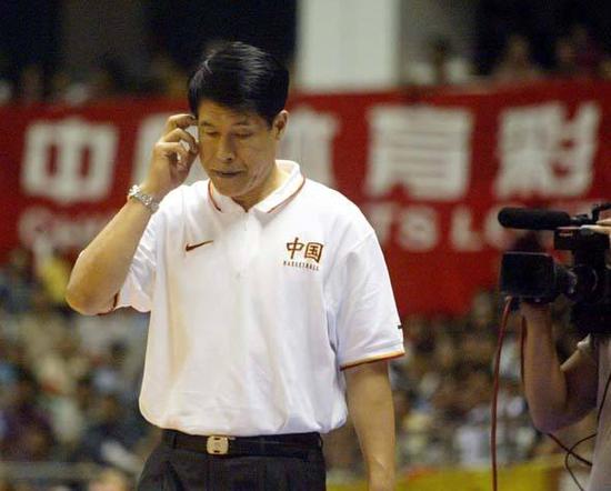 蒋兴权在中国男篮培养一批又一批国手