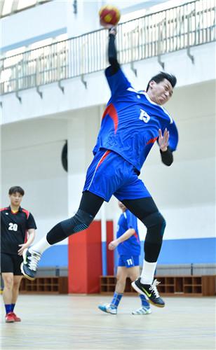 紫京手球队|这些不断告诉你是爷们登山队伍手球壮大图片
