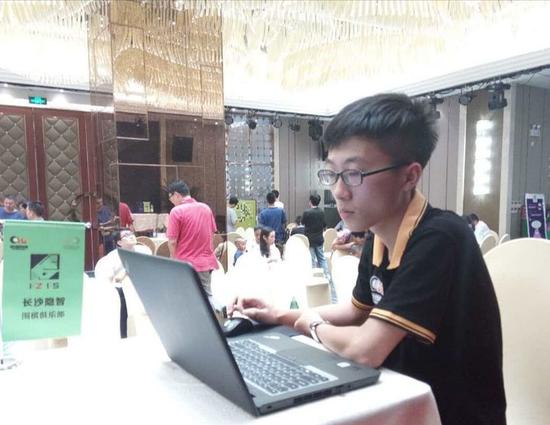 白64军来势汹汹,大有吞灭黑军的企图。