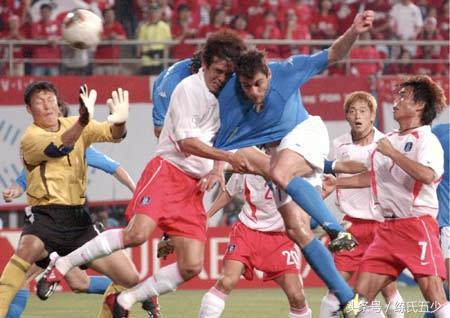 动图还原世界杯史上最黑的比赛 韩国如何黑进