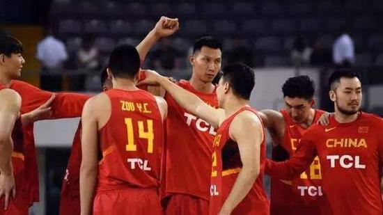 贾磊专栏-亚洲杯后 中国男篮未来的路怎么走?