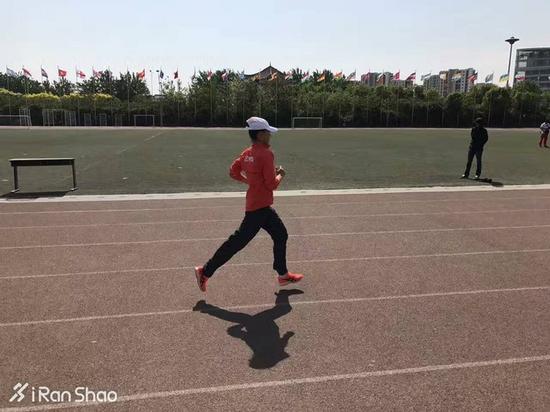 全运会亚军曹茉婕 青海一姐再战世锦赛马拉松