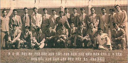 后排右一为王克斌