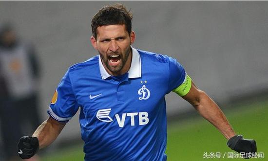 因得罪勒夫被德国队永久开除 还记得这位锋霸