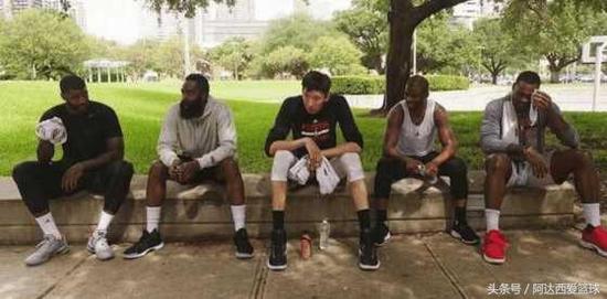 看看CBA的饮食状况 就知道了NBA和他们的差距