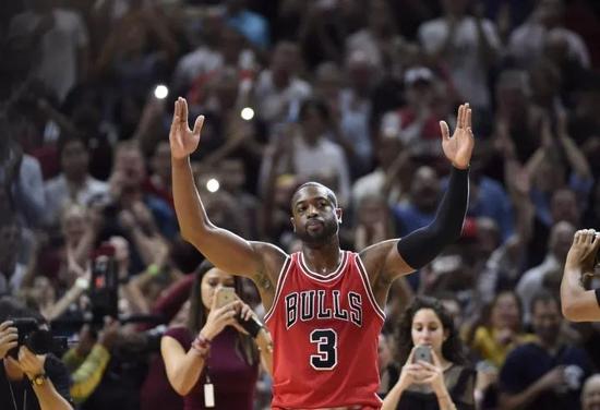 人物 | 35歲的閃電俠在舍與得中走上了平凡之路!-黑特籃球-NBA新聞影音圖片分享社區