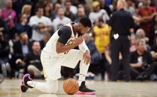 人物 | 35歲的閃電俠在舍與得中走上了平凡之路!-黑特籃球-NBA新聞影音圖片分享社區