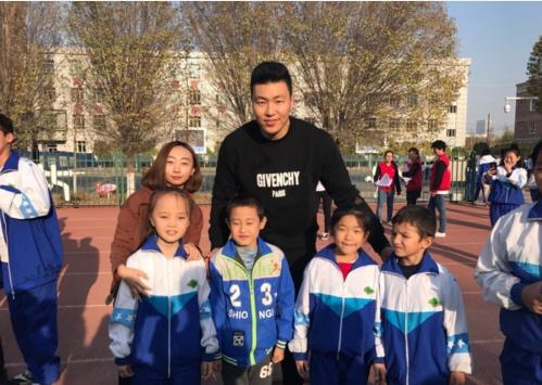 公益活动，吸取动力