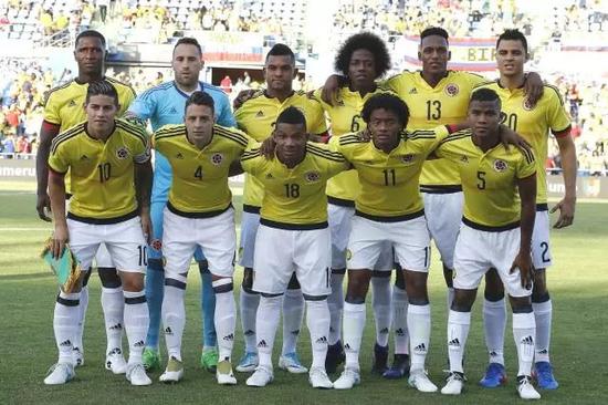 国足热身赛海报:始现在视现在 陪中国男足再出